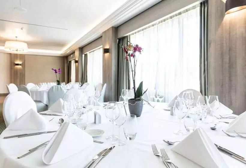 هتل Mercure Luxembourg Kikuoka Golf & Spa