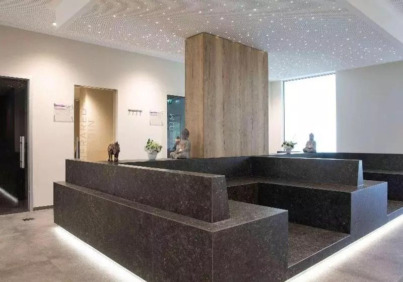 هتل Mercure Luxembourg Kikuoka Golf & Spa