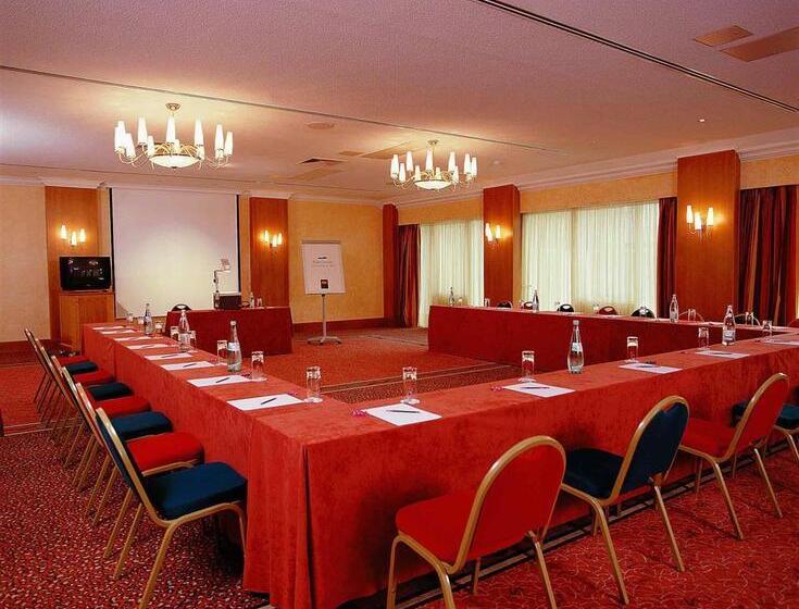 هتل Mercure Luxembourg Kikuoka Golf & Spa