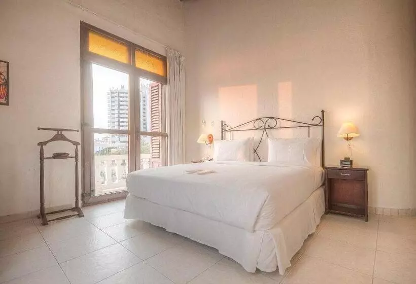 בית מלון כפרי Monterrey