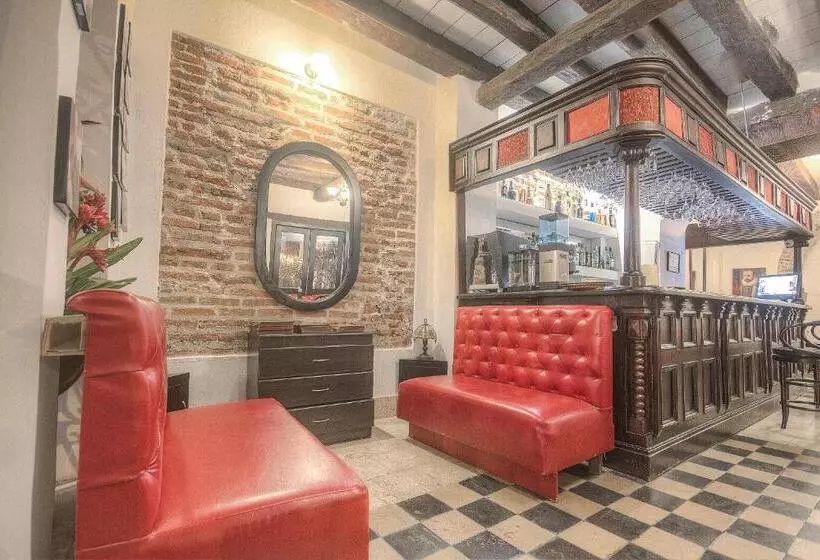 בית מלון כפרי Monterrey