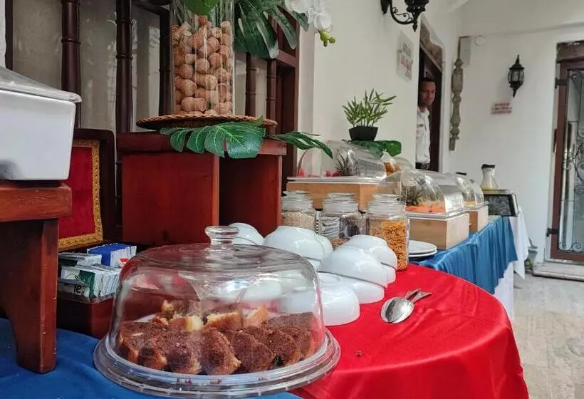 בית מלון כפרי Monterrey