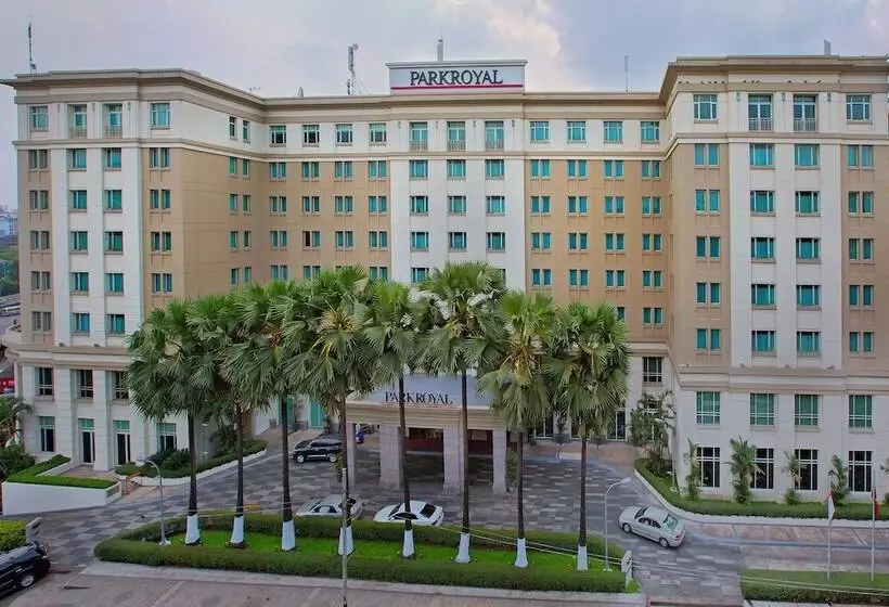 هتل Parkroyal Yangon
