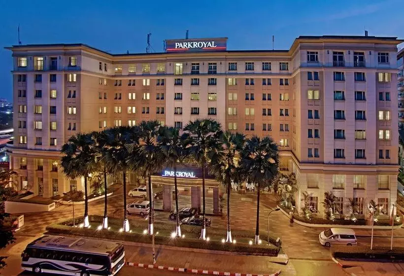 هتل Parkroyal Yangon