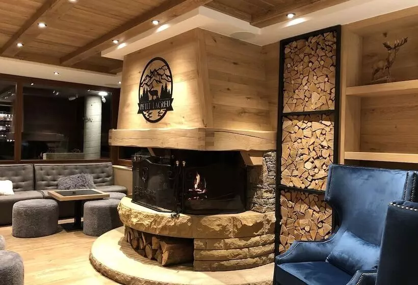 בית מלון כפרי Petit Lacreu