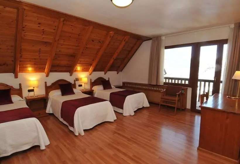 בית מלון כפרי Petit Lacreu