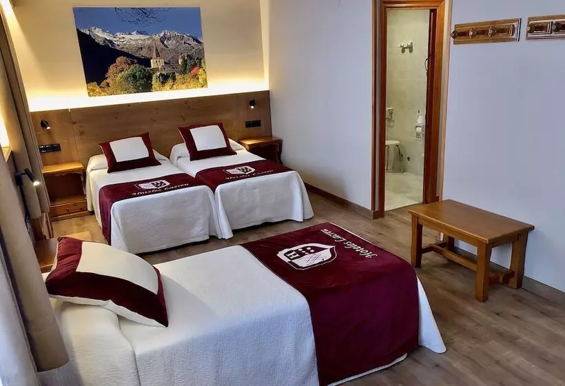 בית מלון כפרי Petit Lacreu