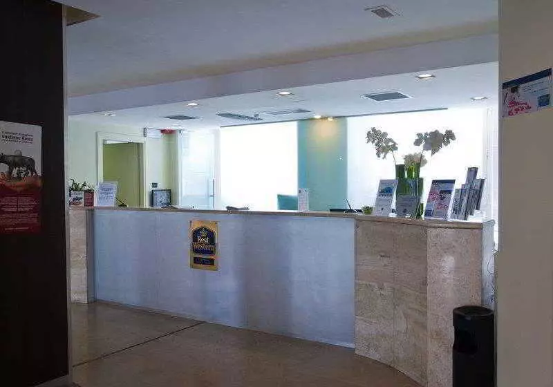 בית מלון כפרי Roma Tor Vergata