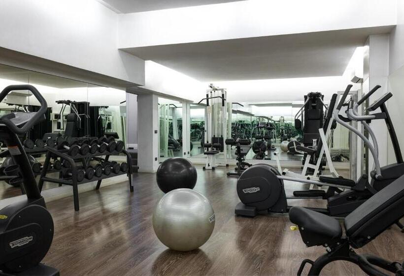 هتل Roma Tor Vergata