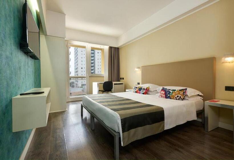 هتل Roma Tor Vergata