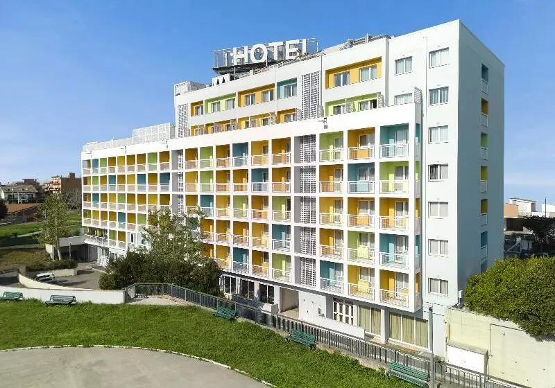 בית מלון כפרי Roma Tor Vergata