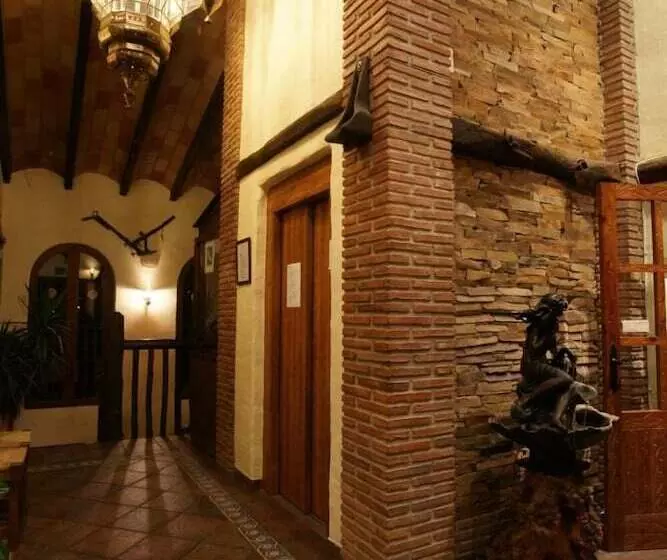 فندق ريفى Rural Almazara