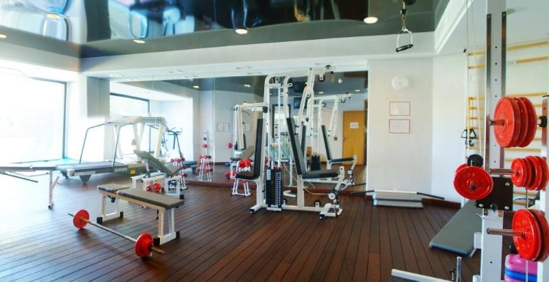 هتل Serrano Palace