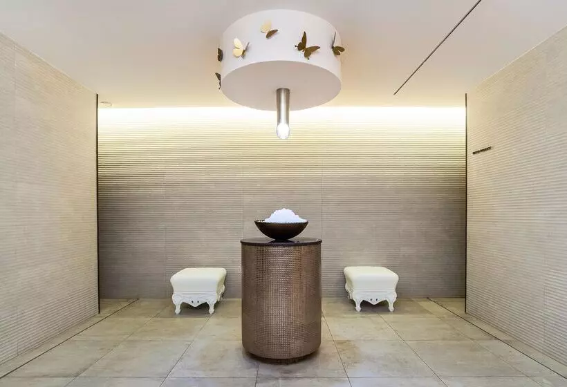 Hotel Serrano Palace