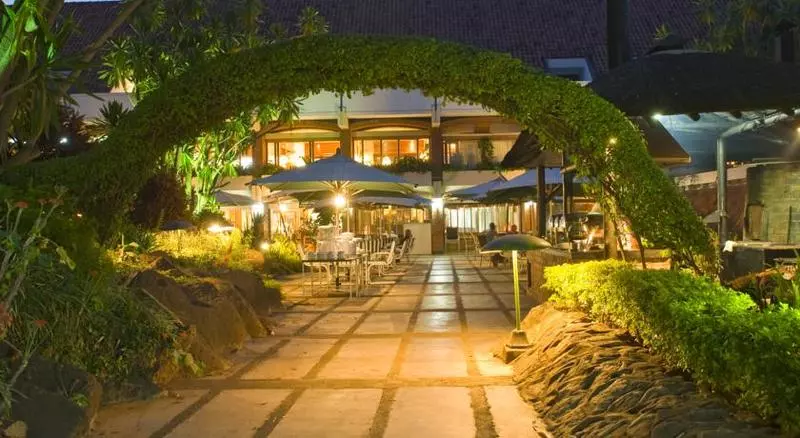 酒店 Sunbird Capital