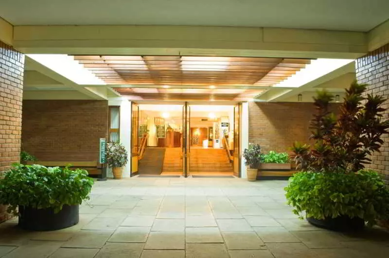 酒店 Sunbird Capital