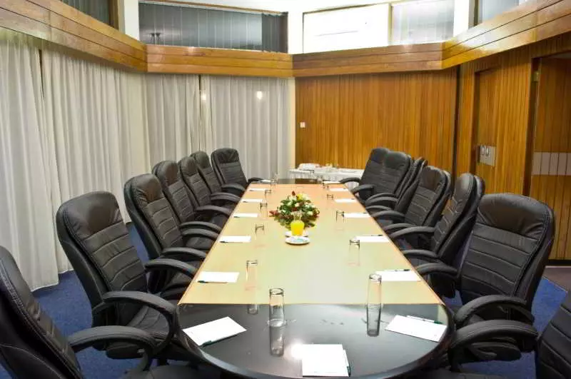 酒店 Sunbird Capital