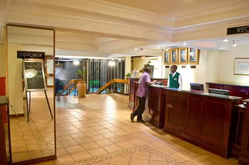 酒店 Sunbird Capital