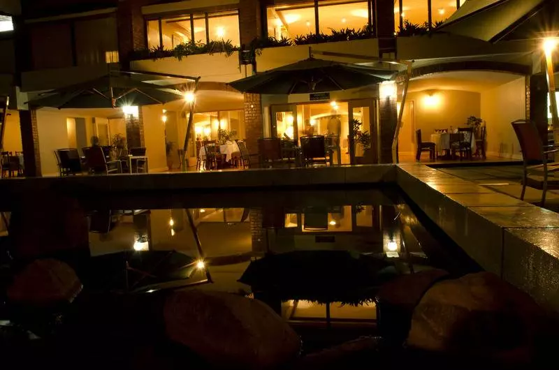 酒店 Sunbird Capital