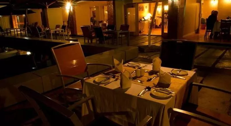 酒店 Sunbird Capital