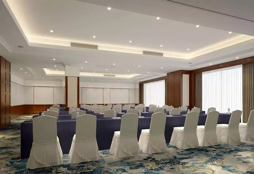 Otel Voco Wuhan Xinhua, An Ihg