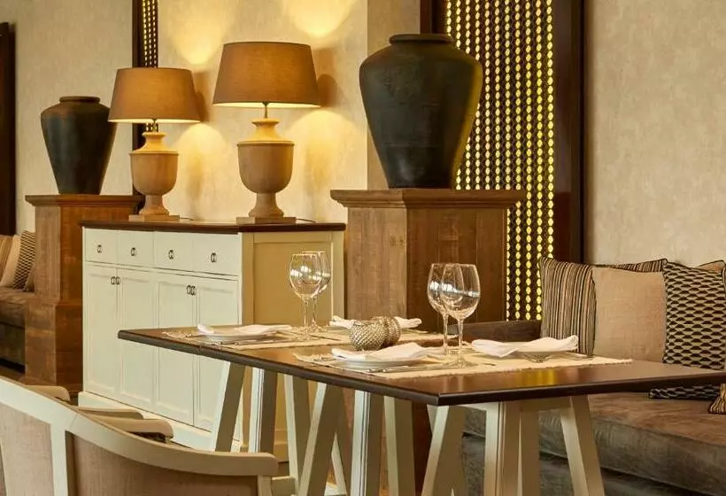 Limneon Resort & Spa