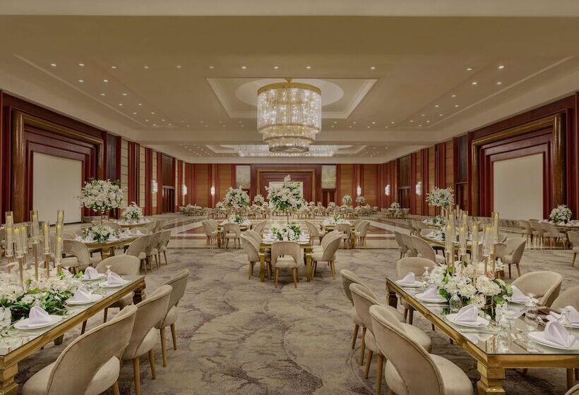 استراحتگاه Mövenpick Hotel Cairo   Media City