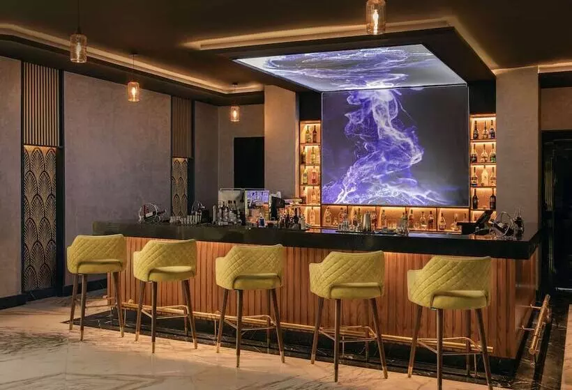 استراحتگاه Mövenpick Hotel Cairo Media City