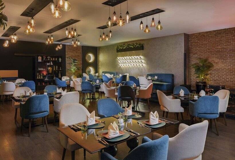 استراحتگاه Mövenpick Hotel Cairo   Media City