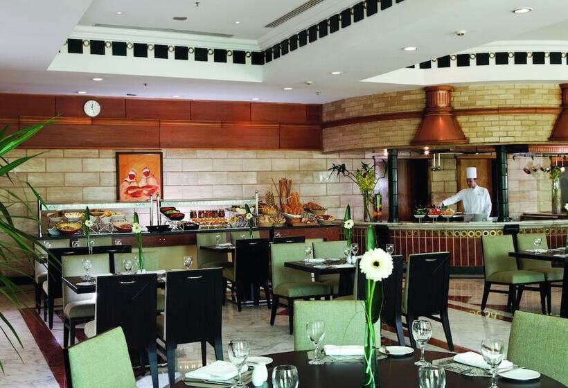 استراحتگاه Mövenpick Hotel Cairo   Media City