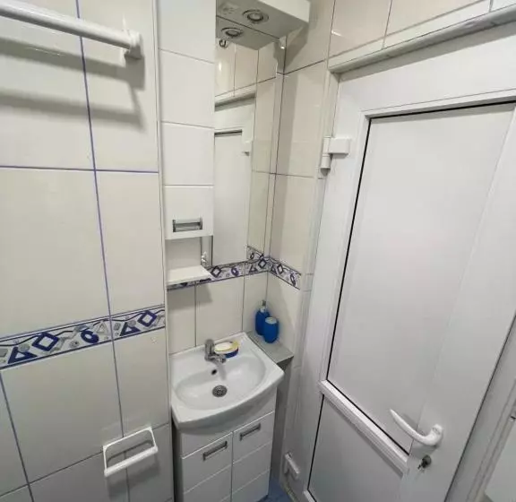 هاستل Apartmani Mv