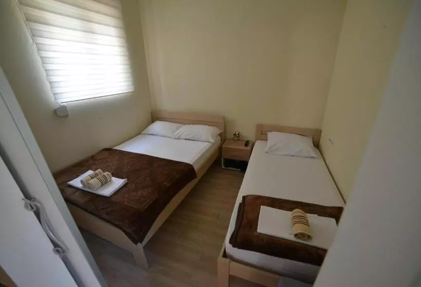 هاستل Apartmani Mv