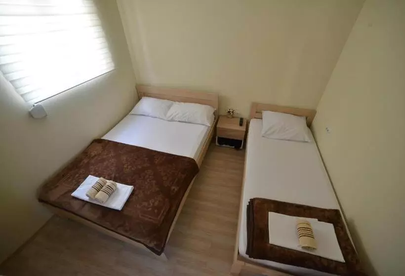 هاستل Apartmani Mv