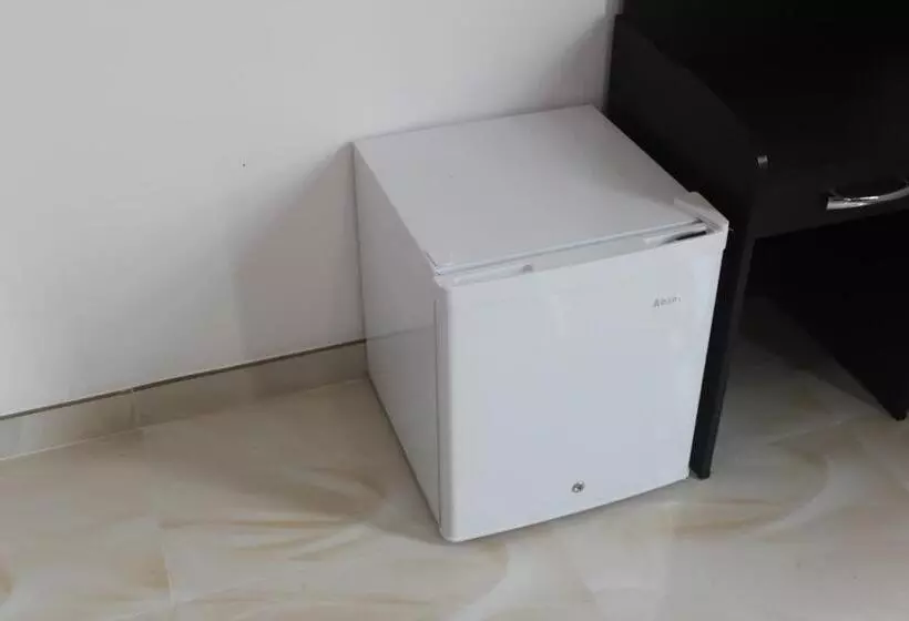 ユースホステル White Elephant Villa & Restaurant