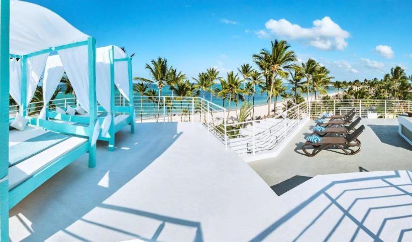 تختخواب و صبحانه Everything Punta Cana  Los Corales