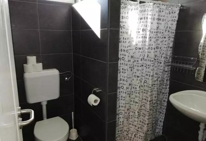 ペンション Apartman 25