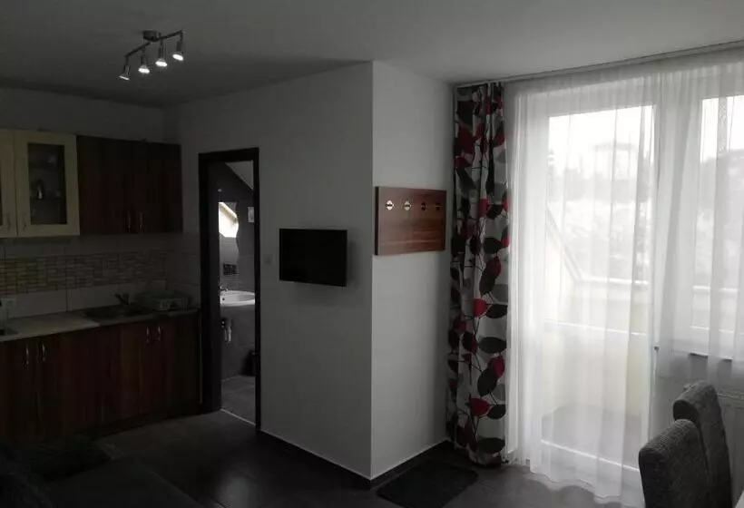 ペンション Apartman 25