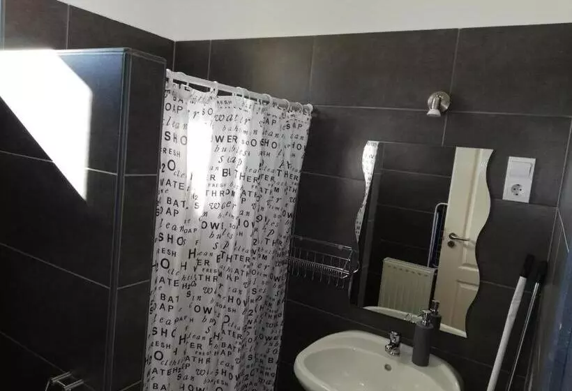 ペンション Apartman 25
