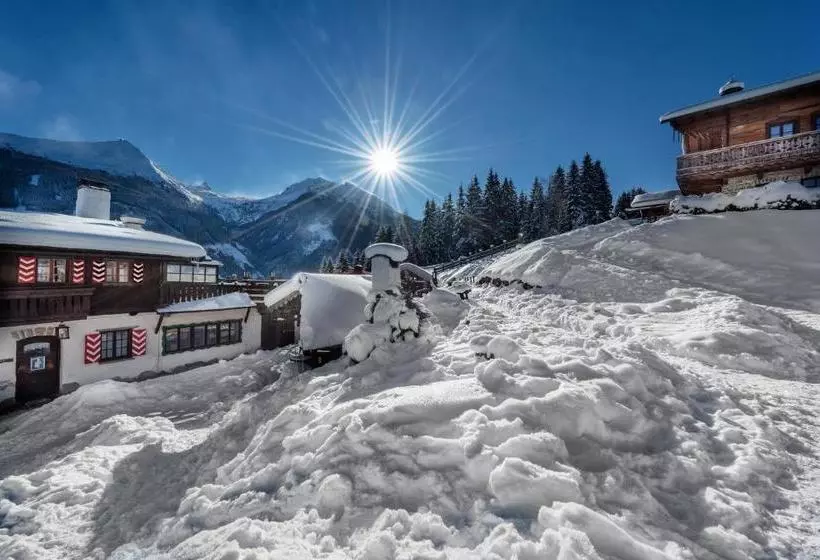 پانسیون Mondi Bellevue Alm Gastein