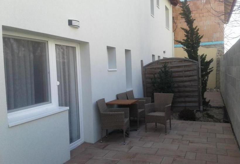 פנסיון Orchidea Ii