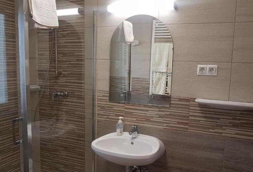 פנסיון Orchidea Ii