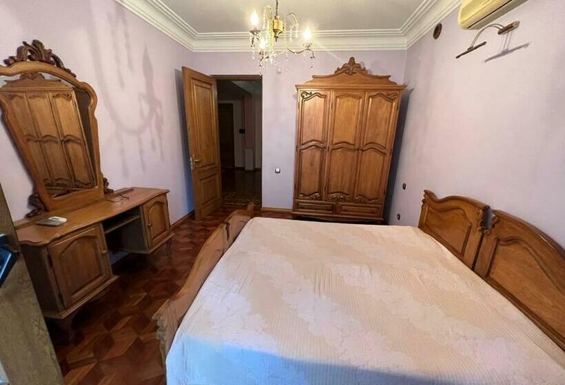 پانسیون Guesthouse Parnavaz Mepe