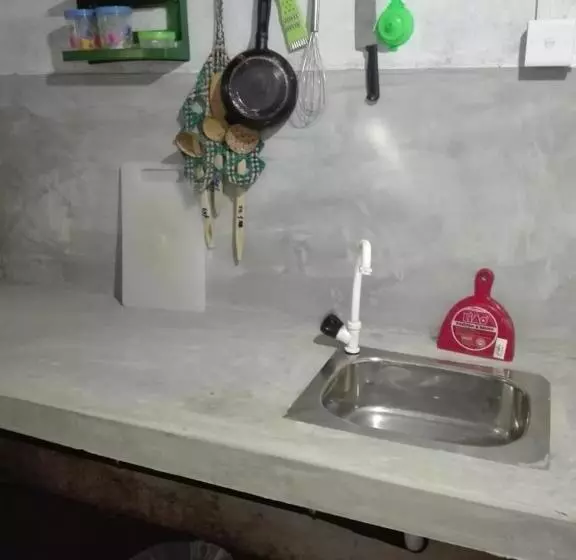 ペンション Sasaa Guest House