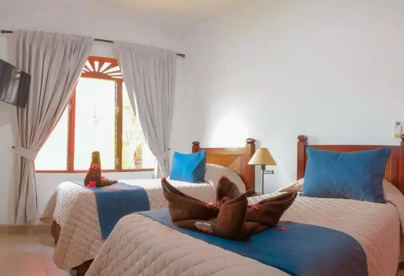 Delluz Bahia Azul 4b Pool View, Jaco Beach 2nd Floor