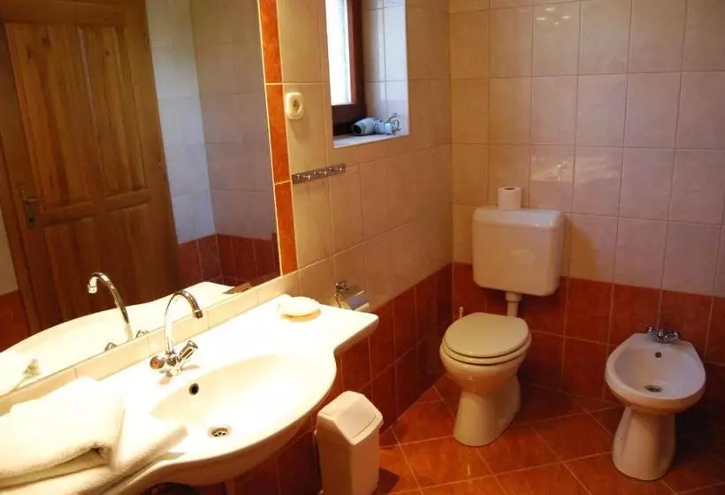 Majatalo Boróka Apartmanházak   Fagyöngy House