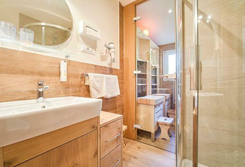 بنسيون Kedul Lodge