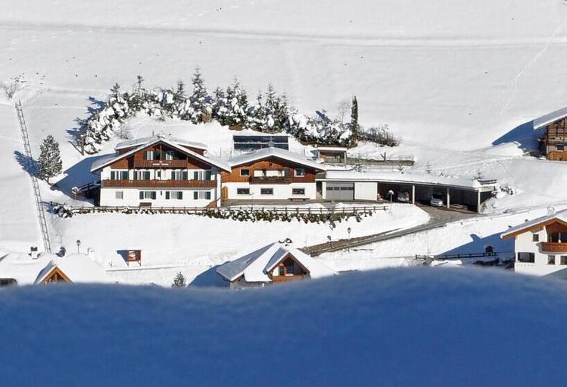 بنسيون Kedul Lodge