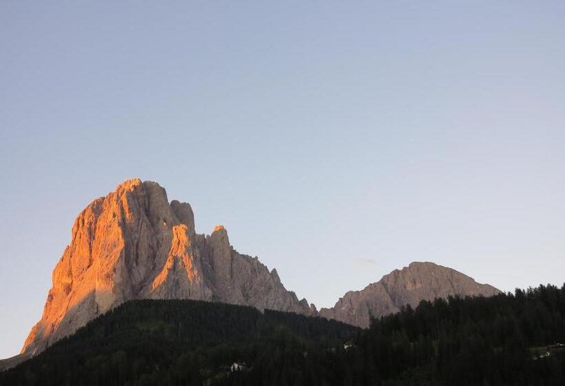 بنسيون Kedul Lodge