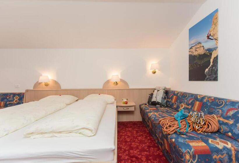 بنسيون Kedul Lodge