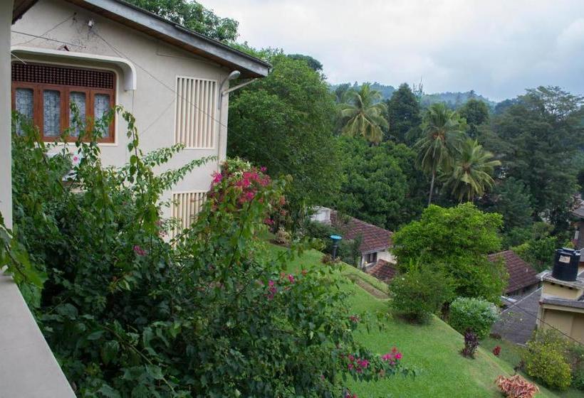 膳宿费 Royal Tourist Lodge